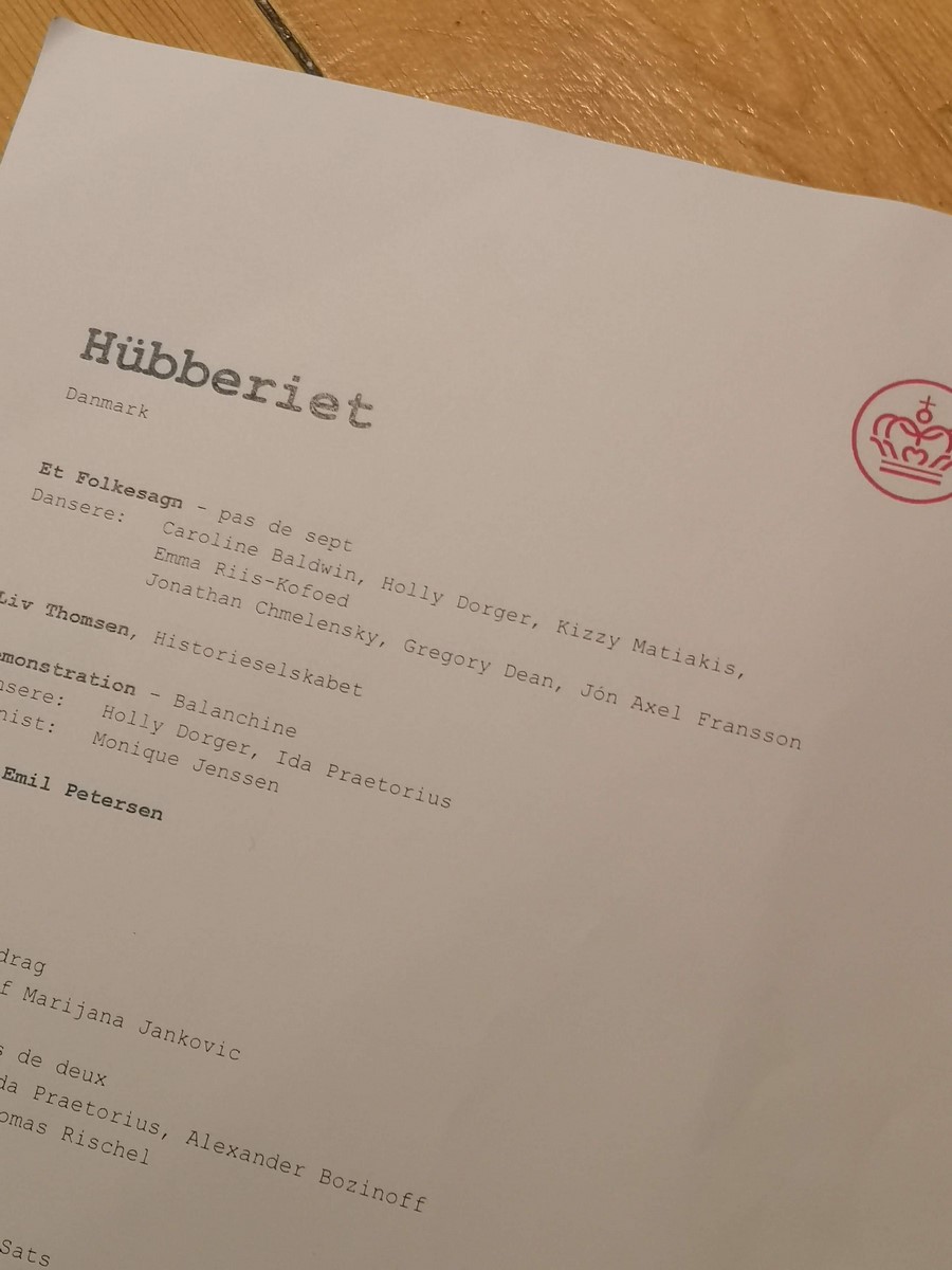 Anmeldelse: Hübberiet 1 (2020), Det Kongelige Teater