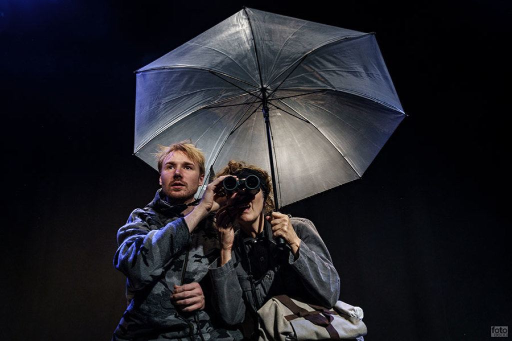 Anmeldelse: Over Vadehavet, Teatret Svalegangen (“Teatret”)