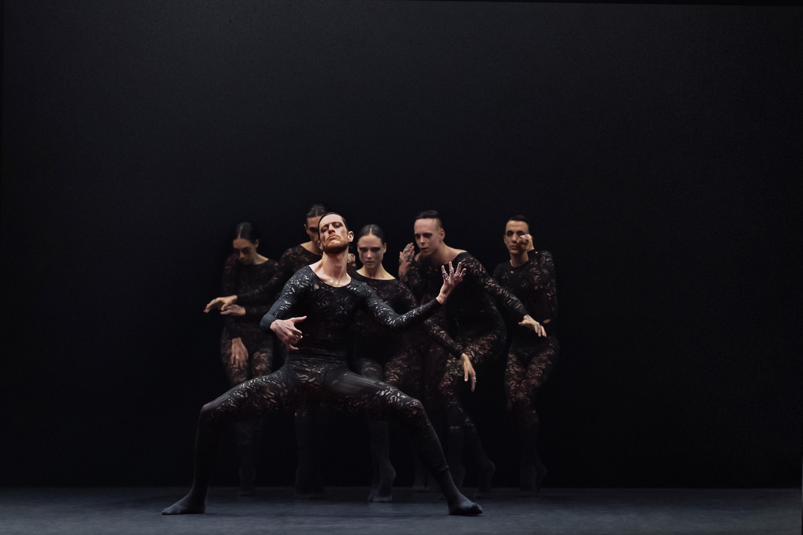 Anmeldelse: Sharon Eyal og L-E-V: Into the Hairy, Østre Gasværk Teater (København Danser)