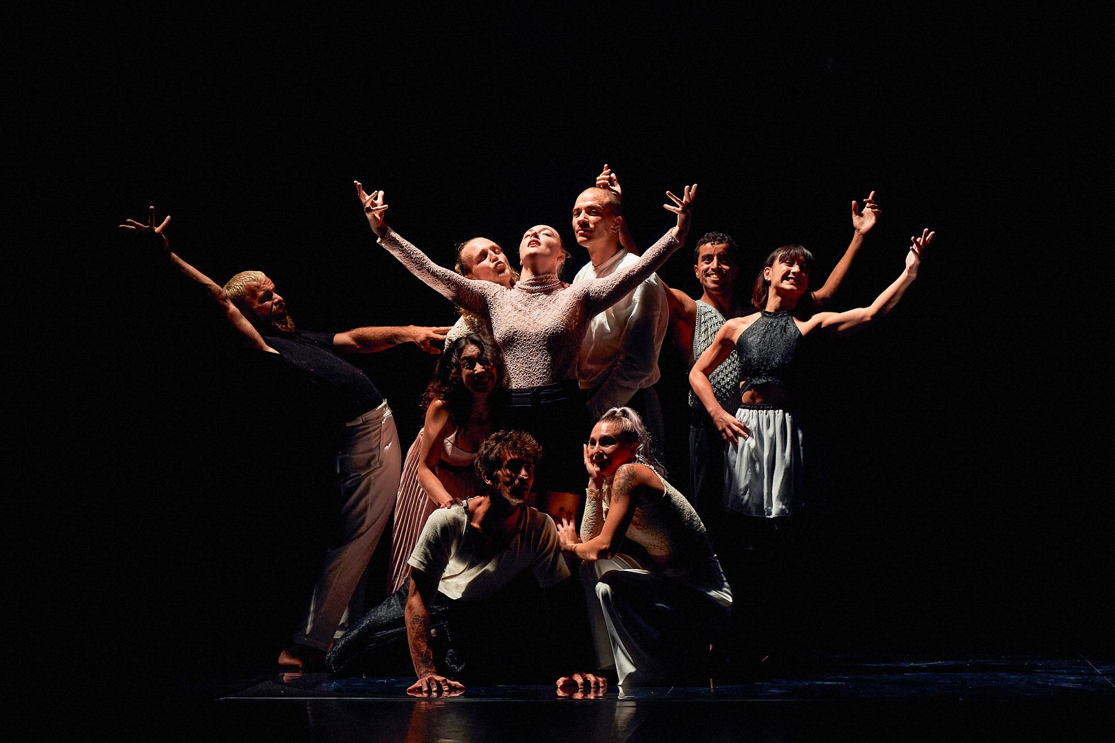Anmeldelse: Le Grand Bal, Det Kongelige Teater (Compagnie Dyptik under CPH Stage)