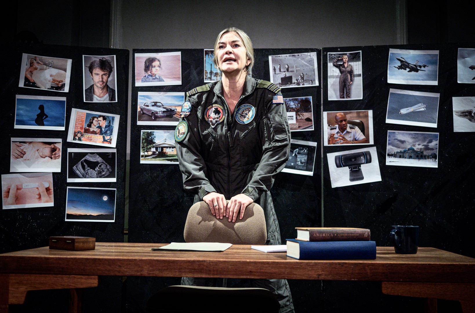 Anmeldelse: Grounded, Down the Rabbit Hole Theatre