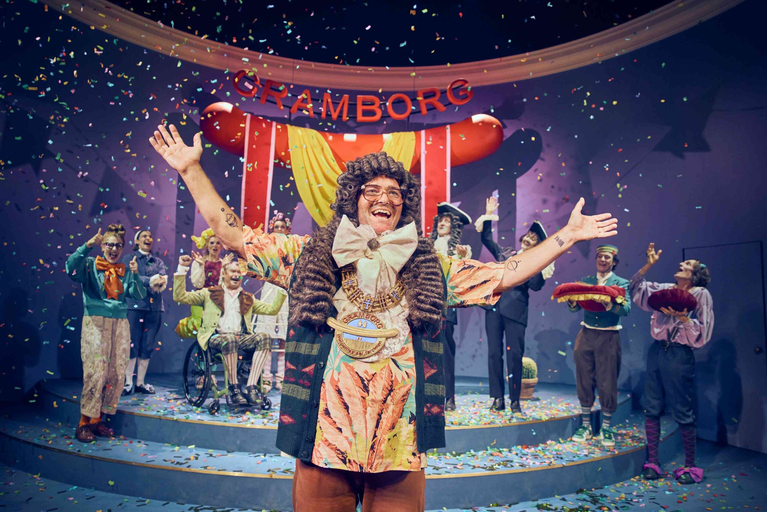 Anmeldelse: Den politiske kandestøber, Odense Teater