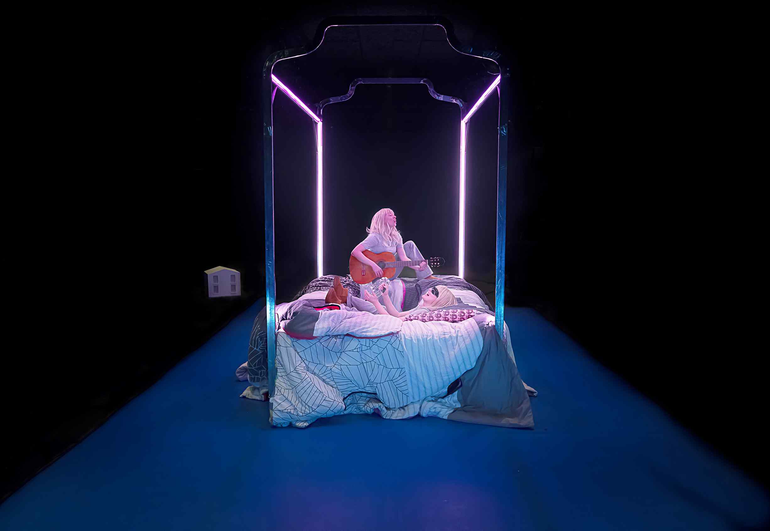 Anmeldelse: Sabotage, Folketeatret (Sjællands Teater)