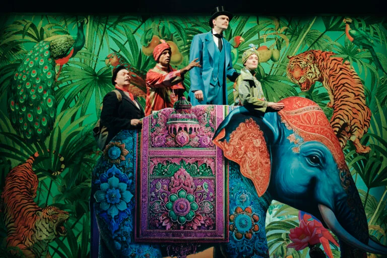 Anmeldelse: Jorden rundt på 80 dage, Aalborg Teater