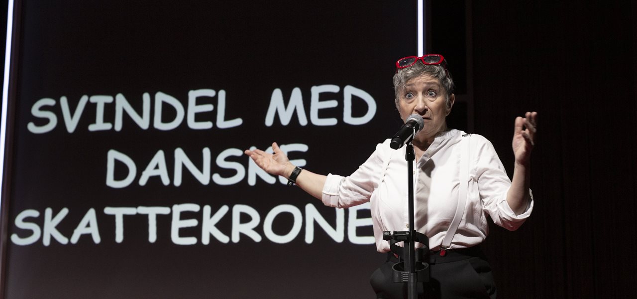 Anmeldelse: The Sanjay Shah Shitshow, Teatret Svalegangen (Off Off/Produktion)