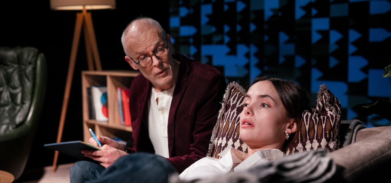 Anmeldelse: Jobbet, Teatret Svalegangen (Himmerlands Teater og Teatret Svalegangen)