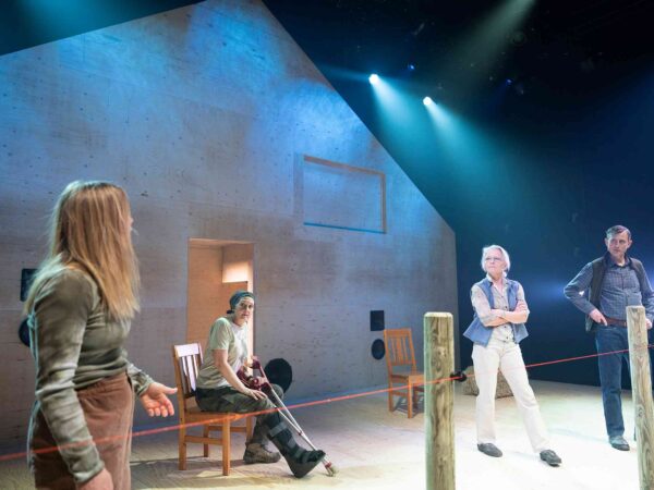 Anmeldelse: Gården, Vendsyssel Teater