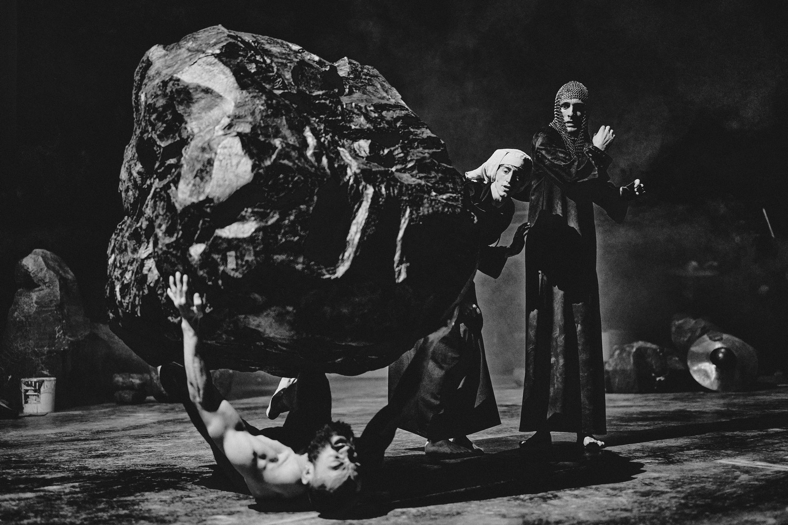 Anmeldelse: Chroniques, Østre Gasværk Teater (Peeping Tom (København Danser))