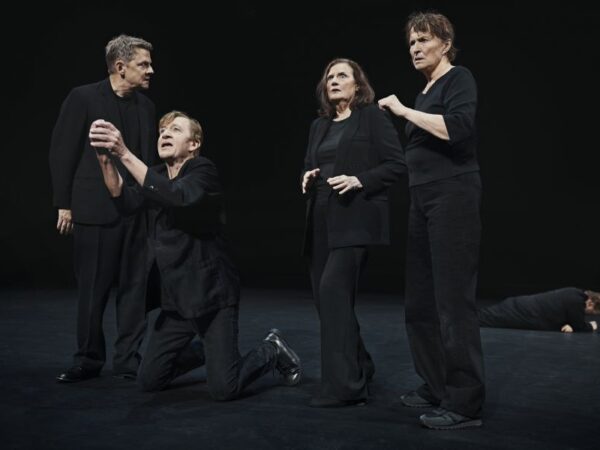 Anmeldelse: Teatermaskinen, Det Kongelige Teater